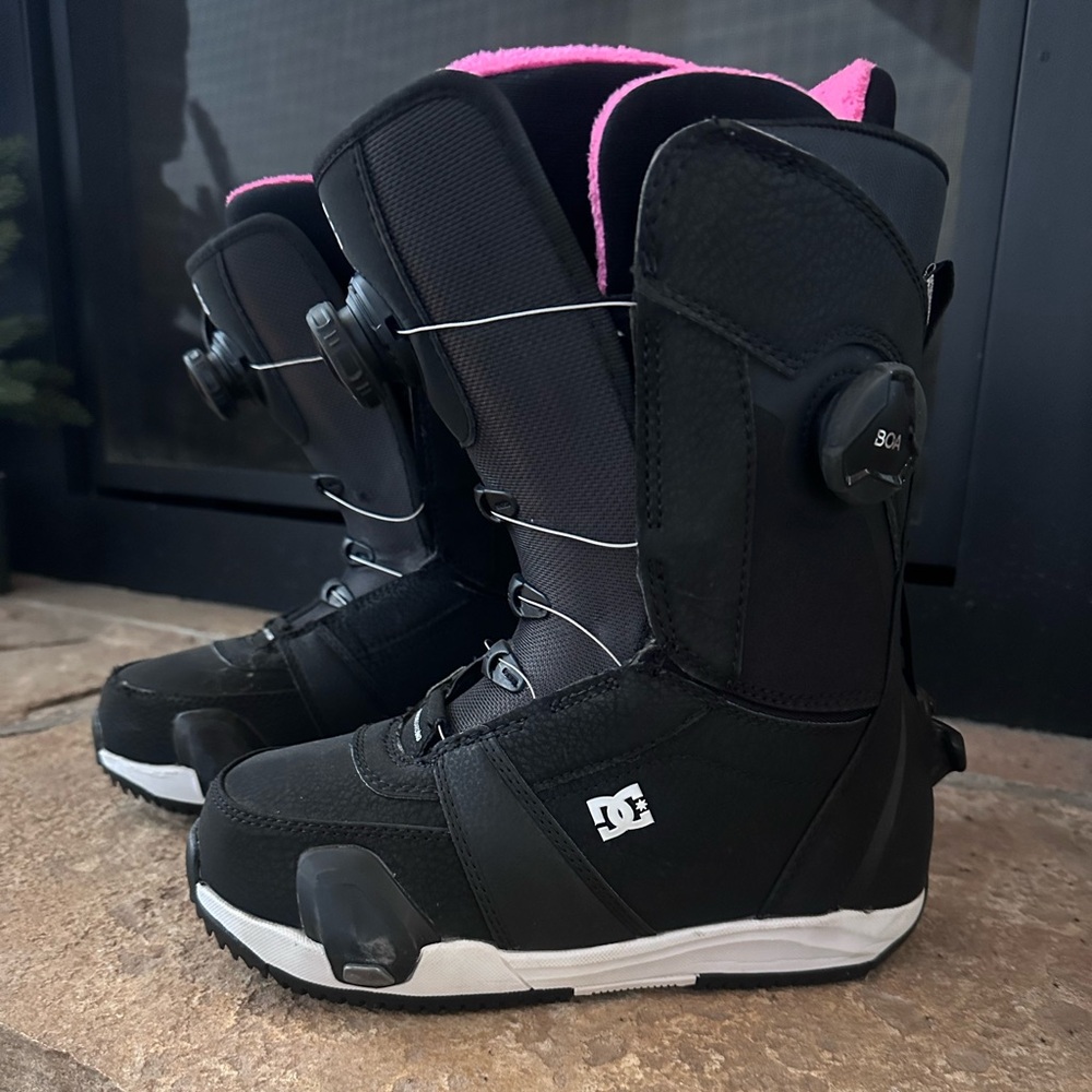 DC Lotus Black and White Snowboard Boots